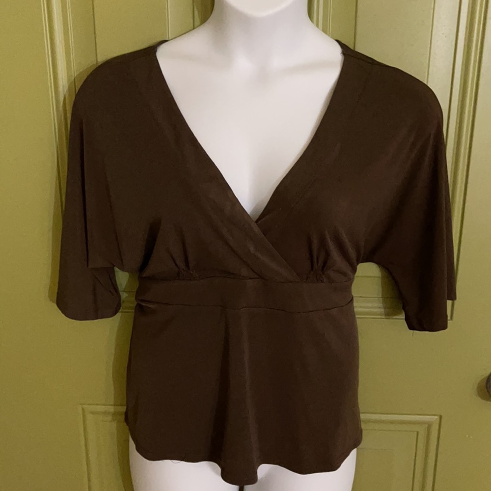 Attention, Women’s Brown V-Neck Low Cut Tunic, Mid Sleeve. Tie-Waist. Size XL